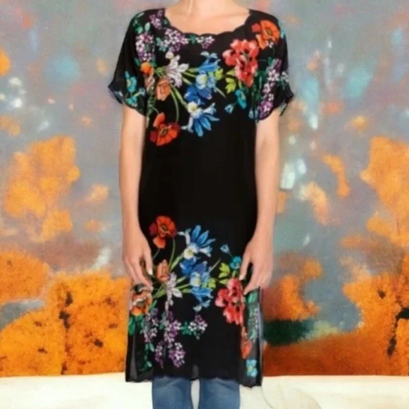 bold blooms embroidered dress Crimson | Luxury Lawn | Bloom Bold